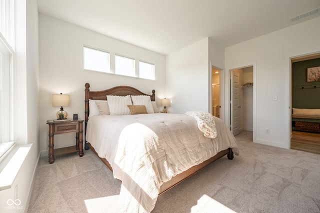 1041 Elmwood Lane, Greenwood, IN 46143