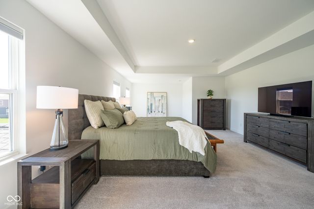 1041 Elmwood Lane, Greenwood, IN 46143