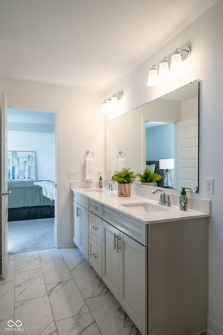 1041 Elmwood Lane, Greenwood, IN 46143