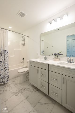 1041 Elmwood Lane, Greenwood, IN 46143