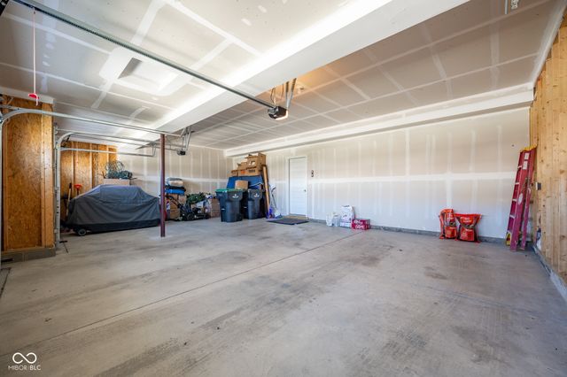 1041 Elmwood Lane, Greenwood, IN 46143