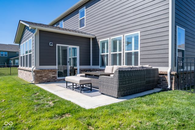 1041 Elmwood Lane, Greenwood, IN 46143