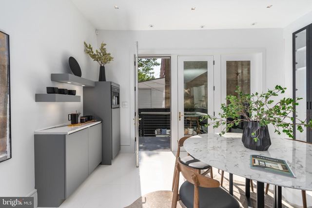 1604 13TH ST NW, Washington, DC 20009