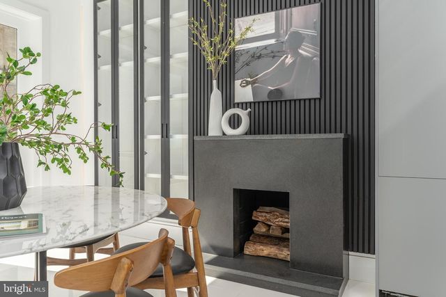 1604 13TH ST NW, Washington, DC 20009