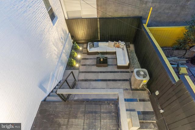 1604 13TH ST NW, Washington, DC 20009