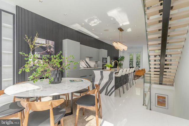 1604 13TH ST NW, Washington, DC 20009