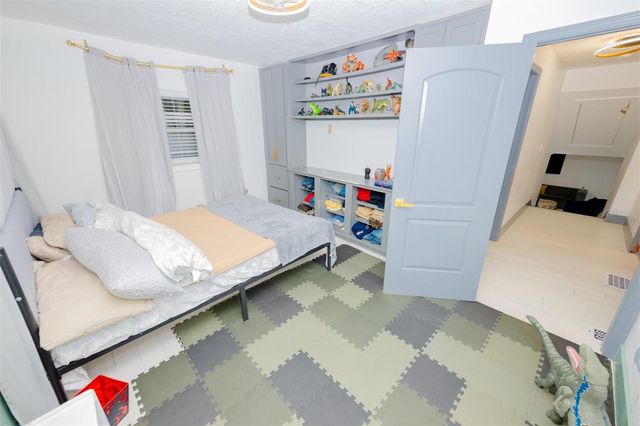 2932 LARSON STREET, Kissimmee, FL 34741