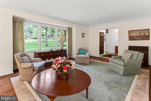 9507 ARNON CHAPEL RD, Great Falls, VA 22066