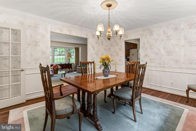 9507 ARNON CHAPEL RD, Great Falls, VA 22066