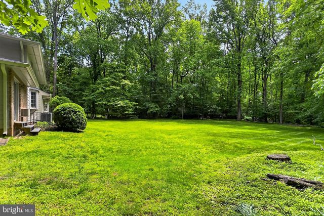 9507 ARNON CHAPEL RD, Great Falls, VA 22066
