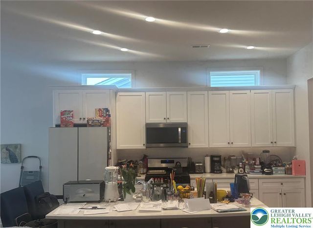 7018 Oak, East Allen Twp, PA 18014