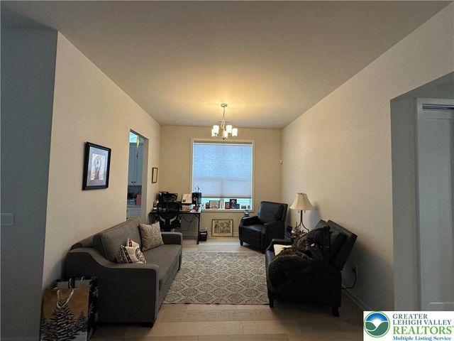 7018 Oak, East Allen Twp, PA 18014