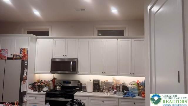 7018 Oak, East Allen Twp, PA 18014