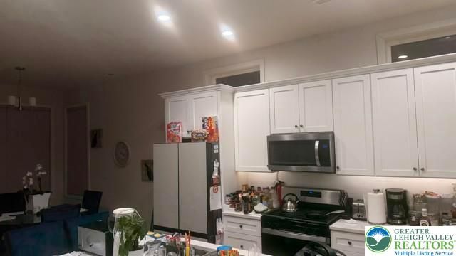 7018 Oak, East Allen Twp, PA 18014