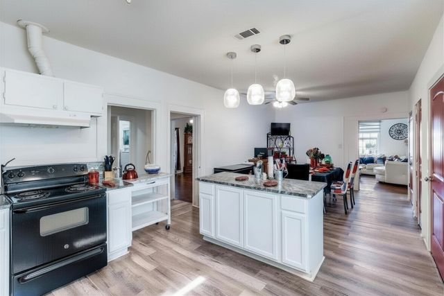 2317 Anderson Street, Dallas, TX 75215