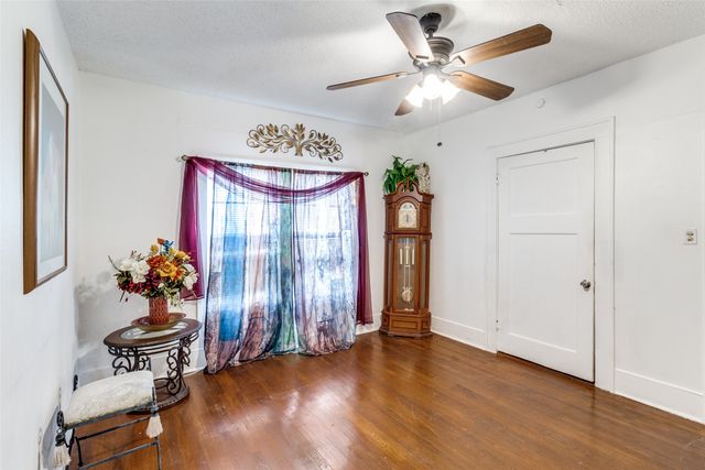 2317 Anderson Street, Dallas, TX 75215