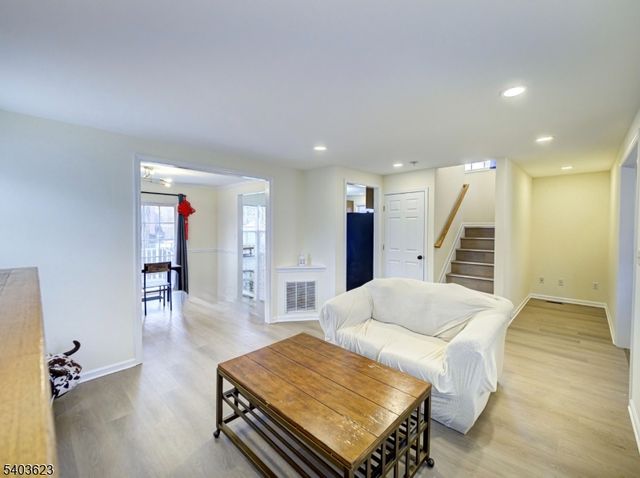 14 Amherst St, Highland Park Boro, NJ 08904