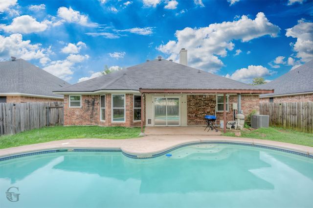 2209 Woodbridge Street, Bossier City, LA 71111