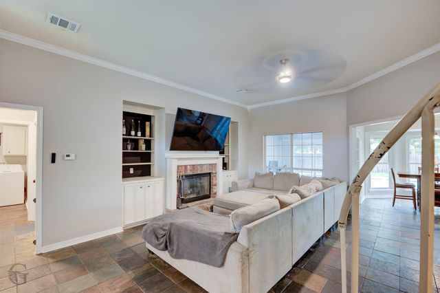 2209 Woodbridge Street, Bossier City, LA 71111