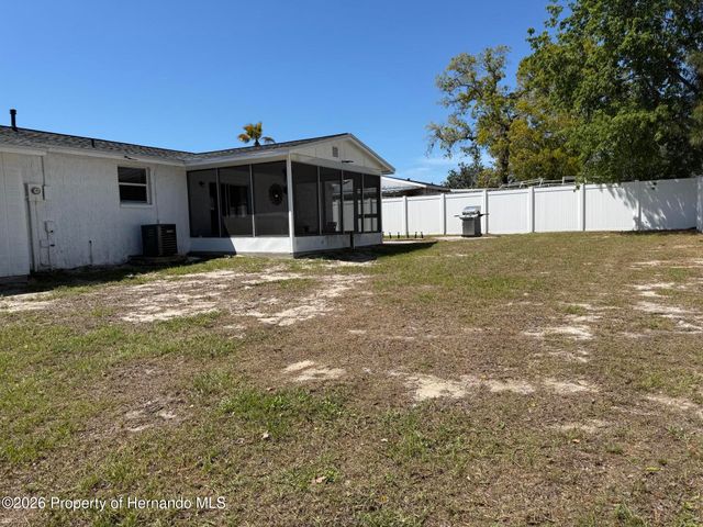 9519 Century Drive, Spring Hill, FL 34608