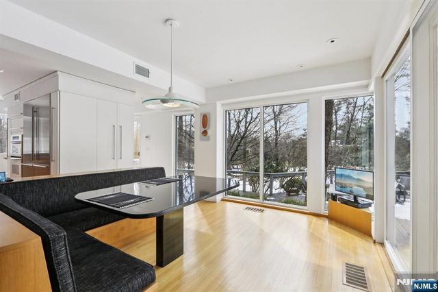 47 Hopper Farm Road, Upper Saddle River, NJ 07458