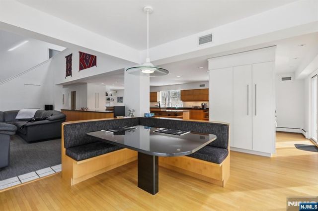 47 Hopper Farm Road, Upper Saddle River, NJ 07458