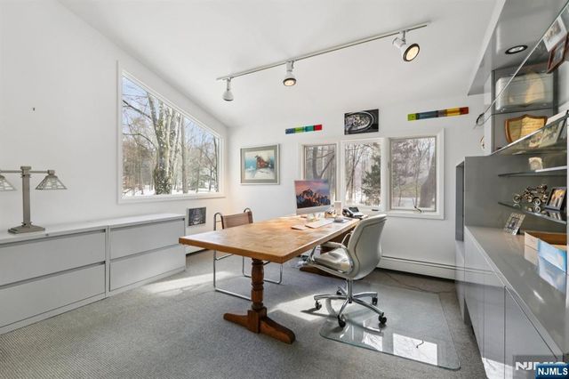 47 Hopper Farm Road, Upper Saddle River, NJ 07458