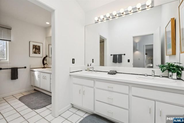 47 Hopper Farm Road, Upper Saddle River, NJ 07458