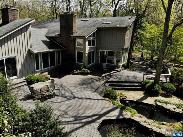47 Hopper Farm Road, Upper Saddle River, NJ 07458