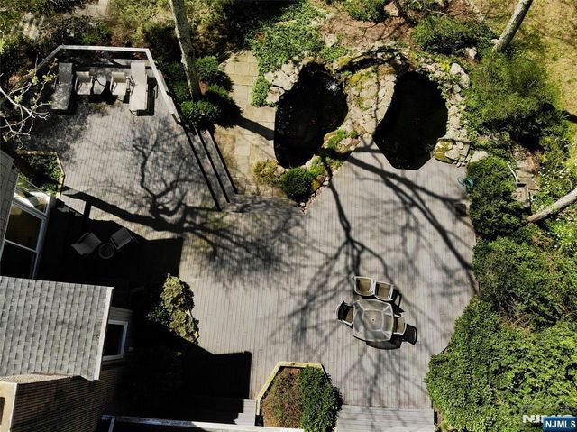 47 Hopper Farm Road, Upper Saddle River, NJ 07458