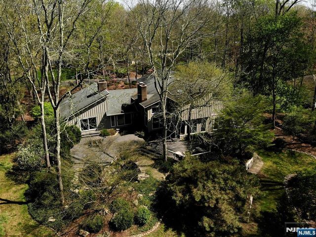 47 Hopper Farm Road, Upper Saddle River, NJ 07458