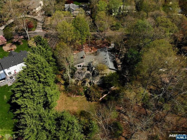 47 Hopper Farm Road, Upper Saddle River, NJ 07458