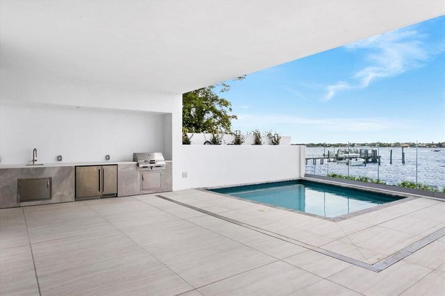 4714 N Flagler Drive 102, West Palm Beach, FL 33407