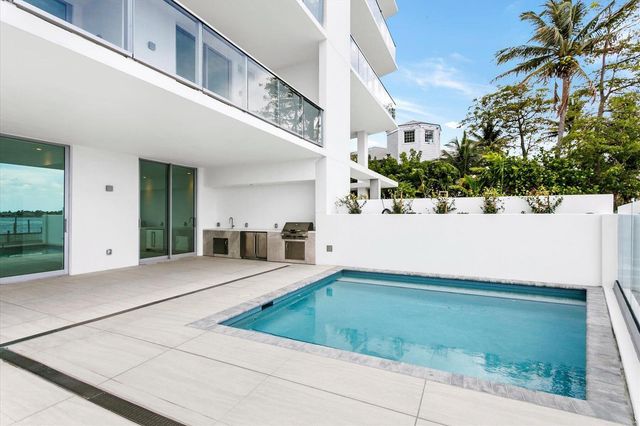4714 N Flagler Drive 102, West Palm Beach, FL 33407