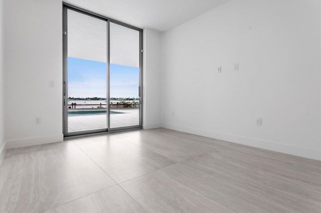 4714 N Flagler Drive 102, West Palm Beach, FL 33407
