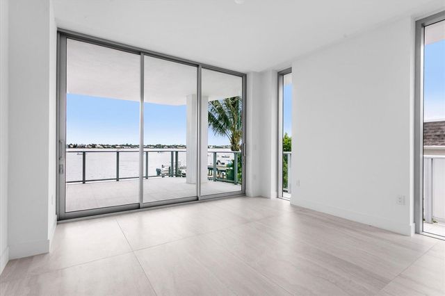 4714 N Flagler Drive 102, West Palm Beach, FL 33407