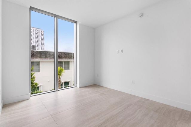 4714 N Flagler Drive 102, West Palm Beach, FL 33407