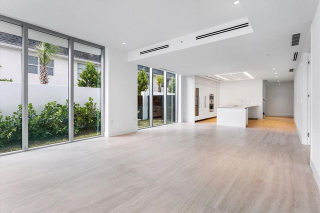 4714 N Flagler Drive 102, West Palm Beach, FL 33407