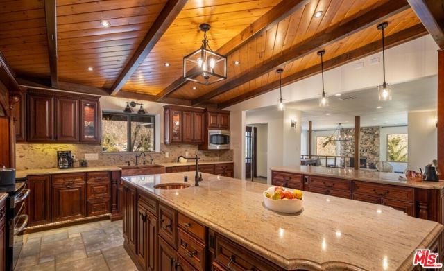 54045 Ridge Road, Yucca Valley, CA 92284