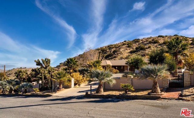54045 Ridge Road, Yucca Valley, CA 92284