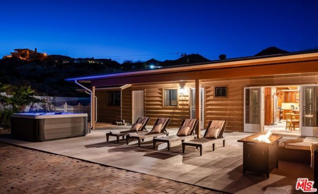 54045 Ridge Road, Yucca Valley, CA 92284