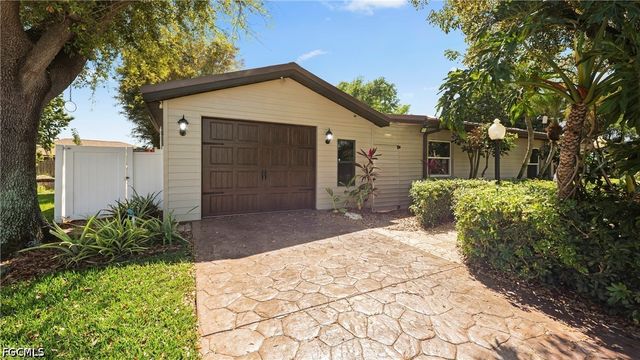 1432 SE 30th ST, Cape Coral, FL 33904