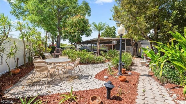1432 SE 30th ST, Cape Coral, FL 33904
