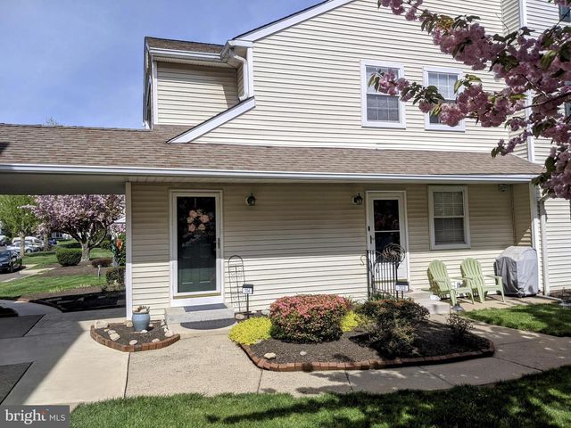 704 STEAMBOAT STA, Southampton, PA 18966