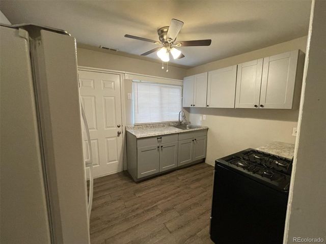 372 S Stuart St, Denver, CO 80219