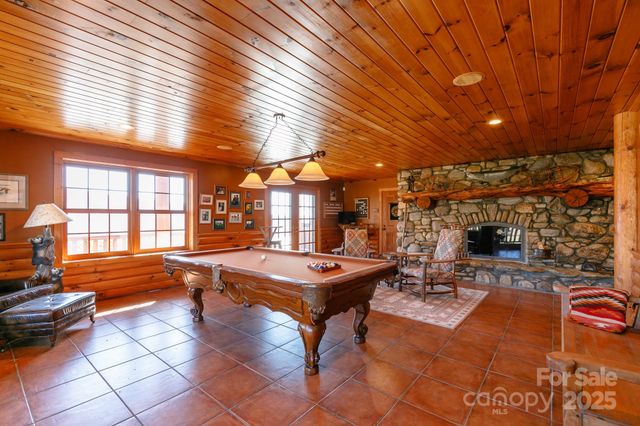 851 Austin Mountain Drive, Burnsville, NC 28714