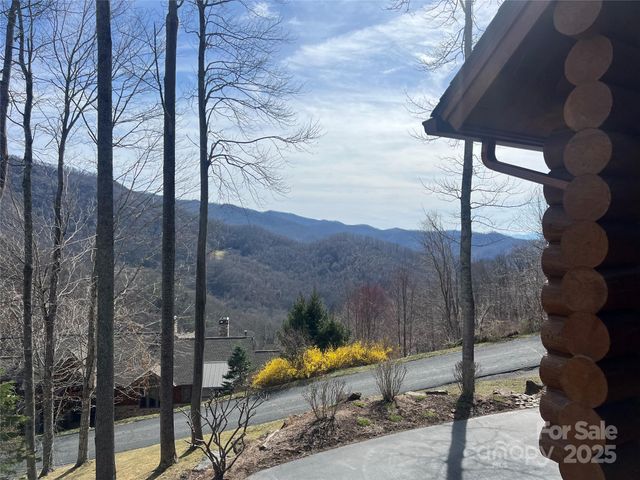 851 Austin Mountain Drive, Burnsville, NC 28714