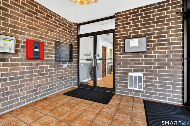 1500 Bedford Street 202, Stamford, CT 06905