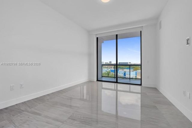 3300 NE 188th St 615, Aventura, FL 33180