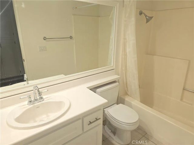 20702 El Toro, Lake Forest, CA 92630